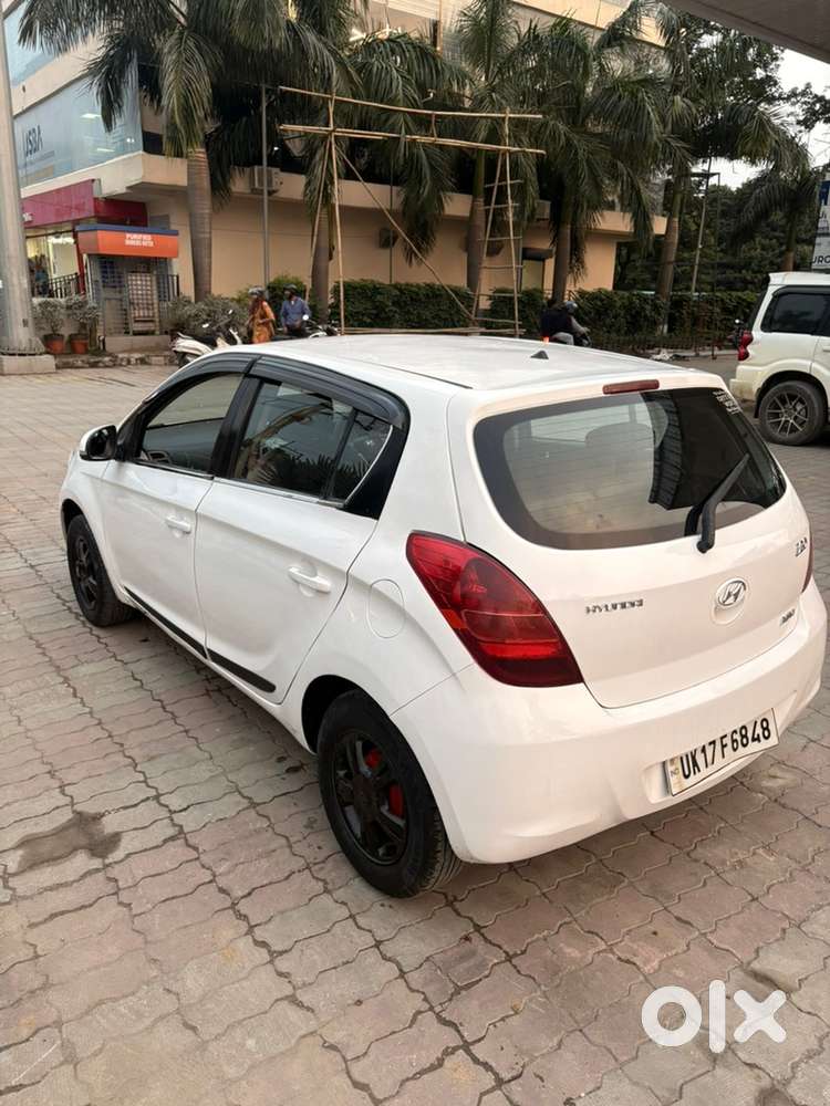 Hyundai I20 2011 Petrol Well Maintained