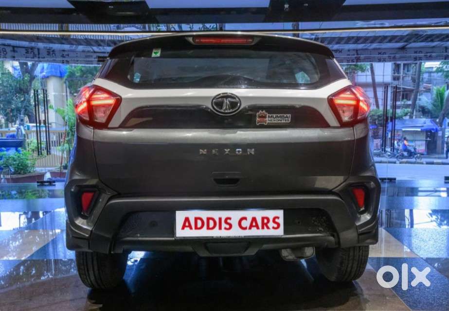 Tata Nexon 1.2 Revotron Xma Amt (s), 2023, Petrol