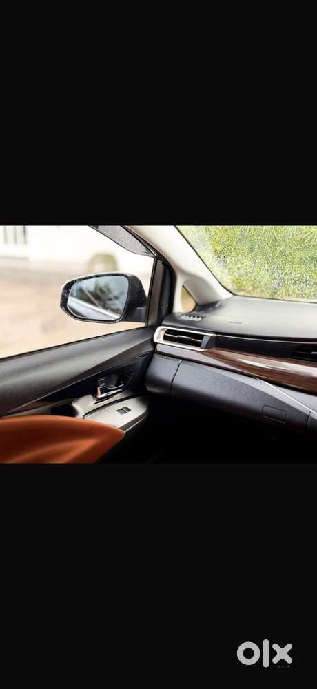 Toyota Innova Crysta 2022