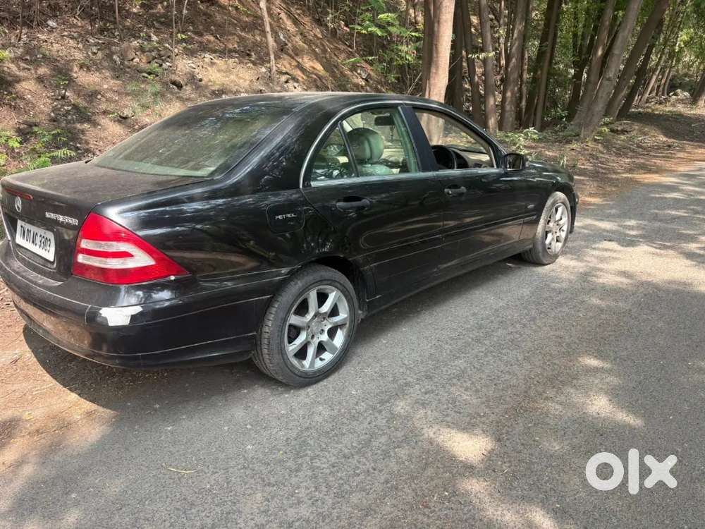 Mercedes-benz C-class 2007 Petrol 117300 Km Driven