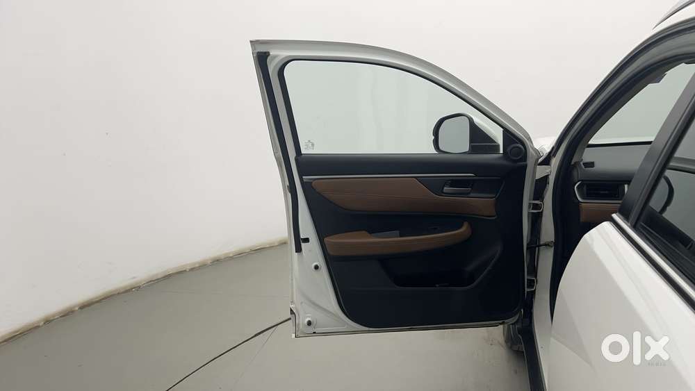 Honda Elevate Zx Cvt, 2023, Petrol