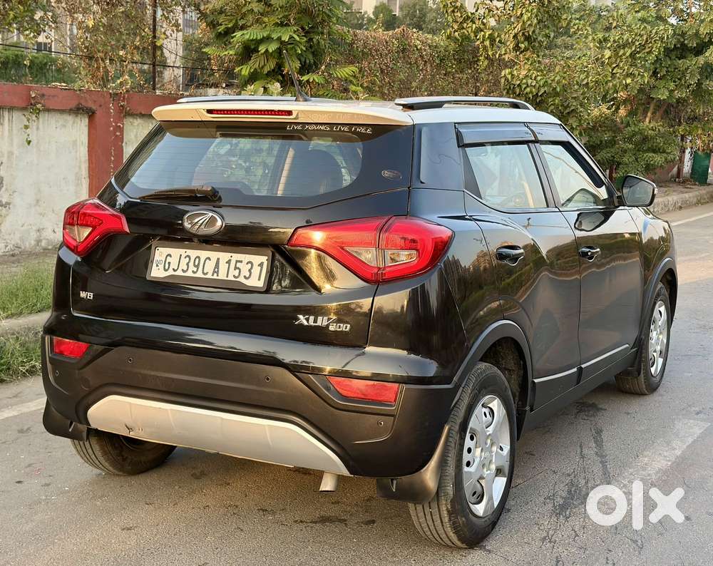 Mahindra Xuv300 W4, 2023, Petrol