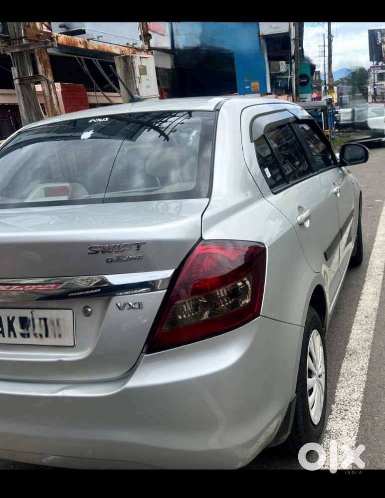 Maruti Suzuki Swift Dzire 1.2 Vxi Bsiv, 2016, Petrol