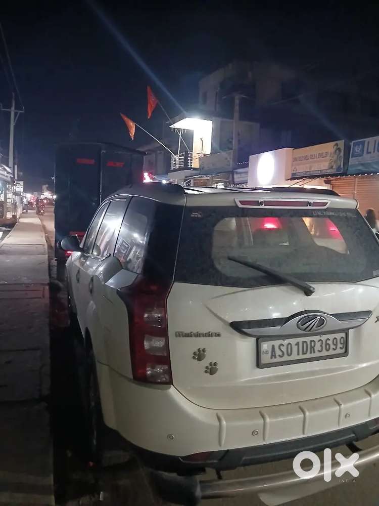 Mahindra Xuv500 2018 Diesel 130000 Km Driven