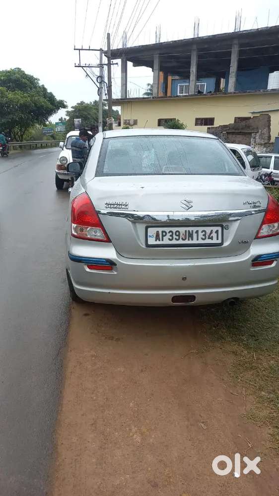 Maruti Suzuki Swift Dzire 2011