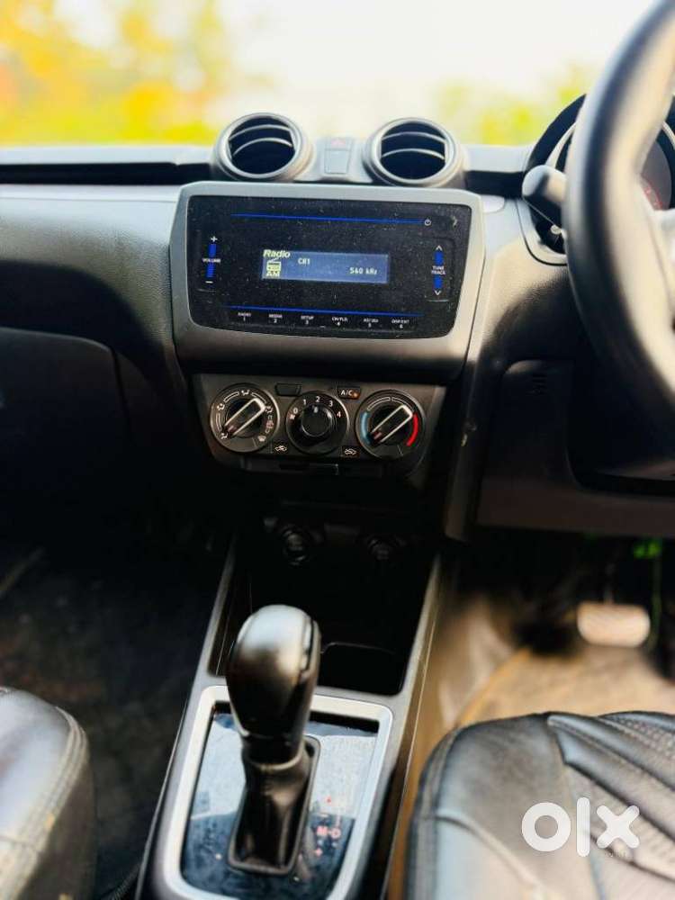 Maruti Suzuki Swift 1.2 Vxi (o), 2023