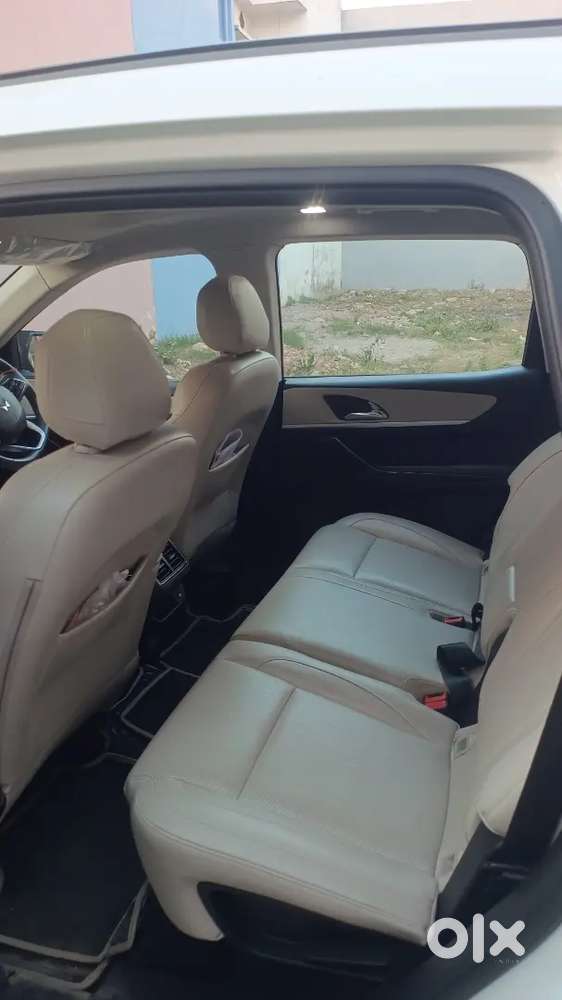 Xuv 7oo Branch New Condition.