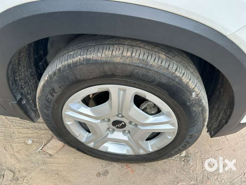 Kia Sonet Htk G, 2023, Petrol