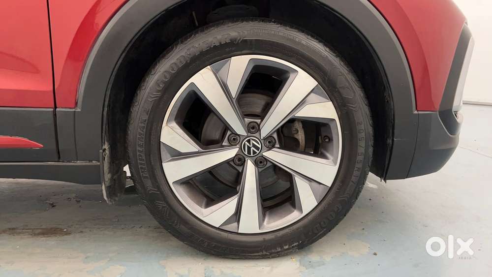 Volkswagen Taigun Topline 1.0 Tsi At (electric Seats), 2022, Petrol