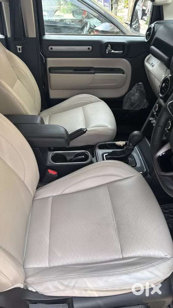Mahindra Thar Roxx, 2025, Petrol