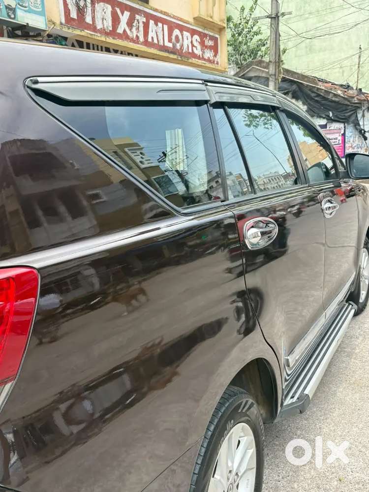 Toyota Innova Crysta Diesel Mt 2017