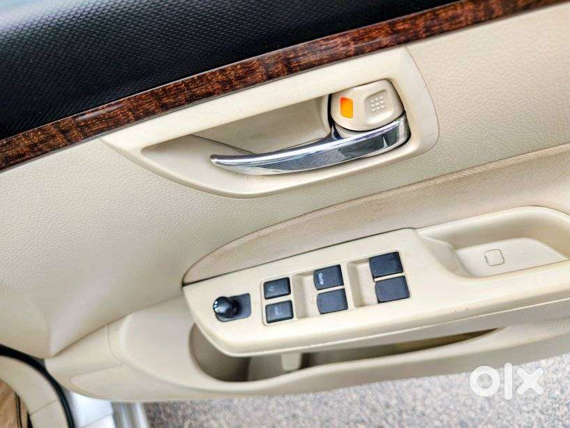 Maruti Suzuki Swift Dzire 1.3 Vxi, 2013, Petrol