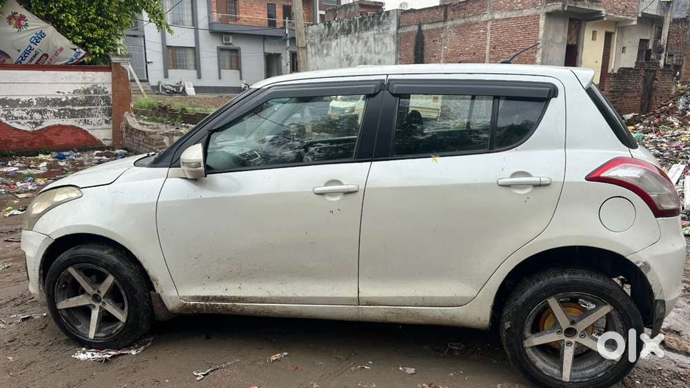 Swift Maruti Suzuki 2012