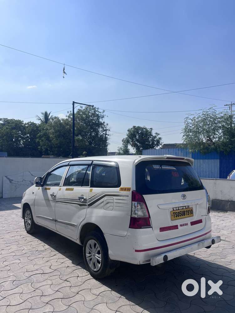 Toyota Innova 2.5 G (diesel) 8 Seater, 2016, Diesel