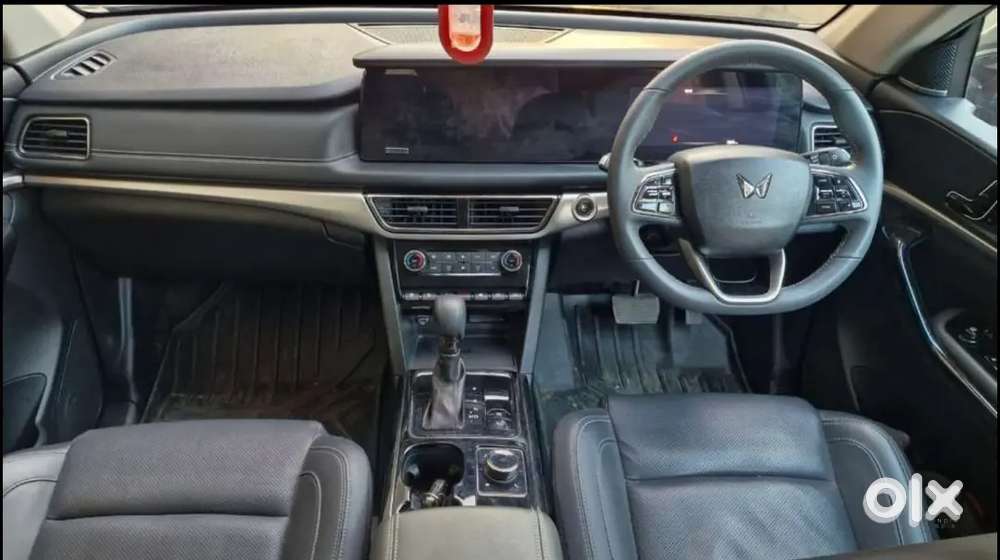Mahindra Xuv700 Diesel 2025