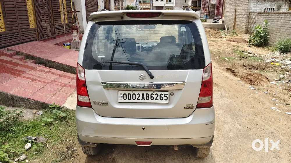 Wagon R Automatic Car 2016 November Alomost 2027 With New Insurance