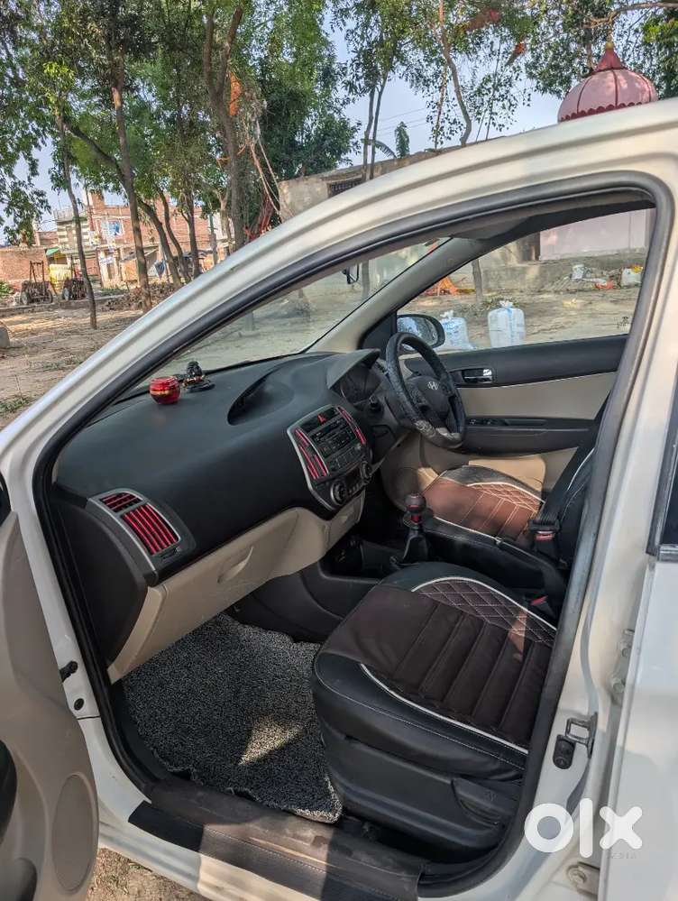 I20 Spotz (cng/petrol)