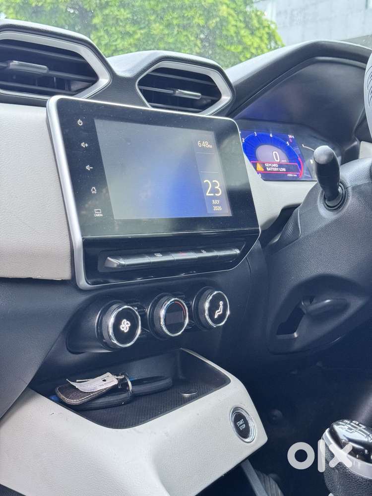 Nissan Magnite 1.0 Xv, 2021, Petrol