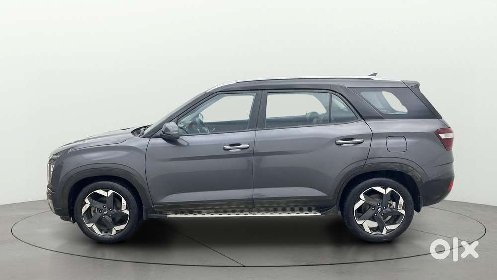 Hyundai Alcazar 2.0 Platinum (O) Petrol AT 7 STR, 2022, Petrol