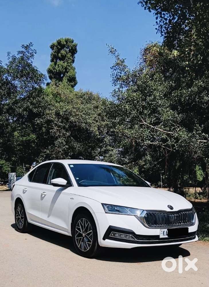 Skoda Octavia Facelift, 2021, Petrol