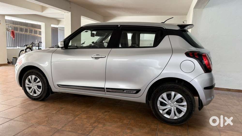 Maruti Suzuki Swift Vxi Petrol  Dec 2020 Model  Single Owner