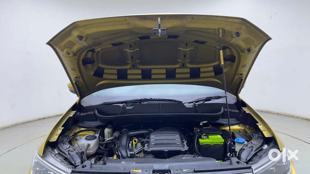 Volkswagen Taigun Topline 1.0 Tsi At (electric Seats), 2022, Petrol