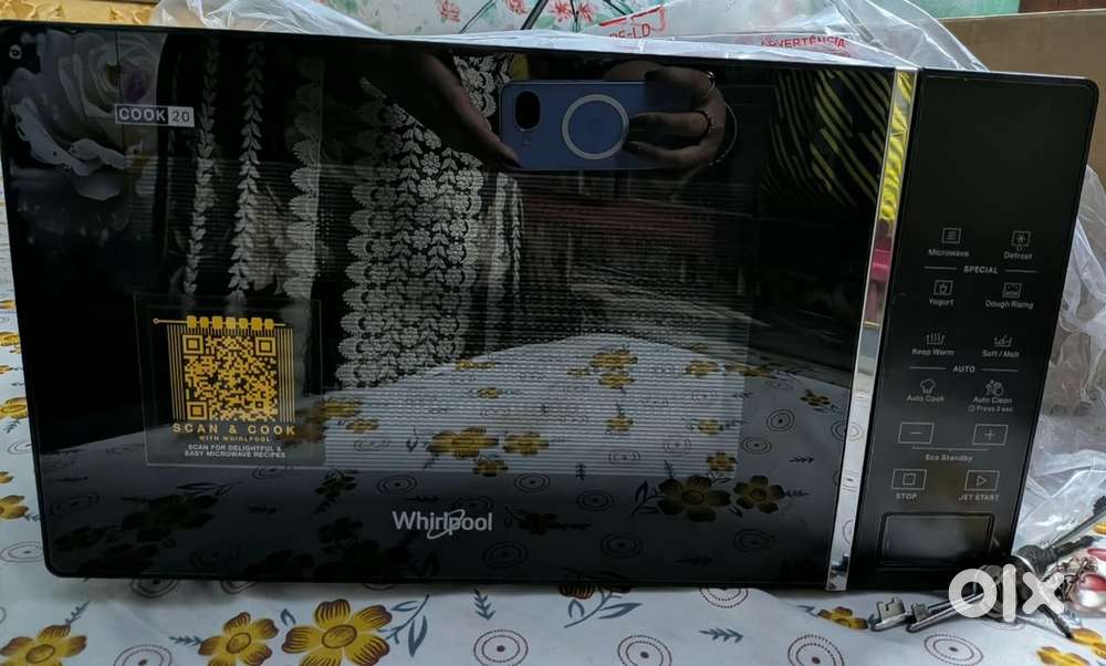 Whirlpool 20L Microwave