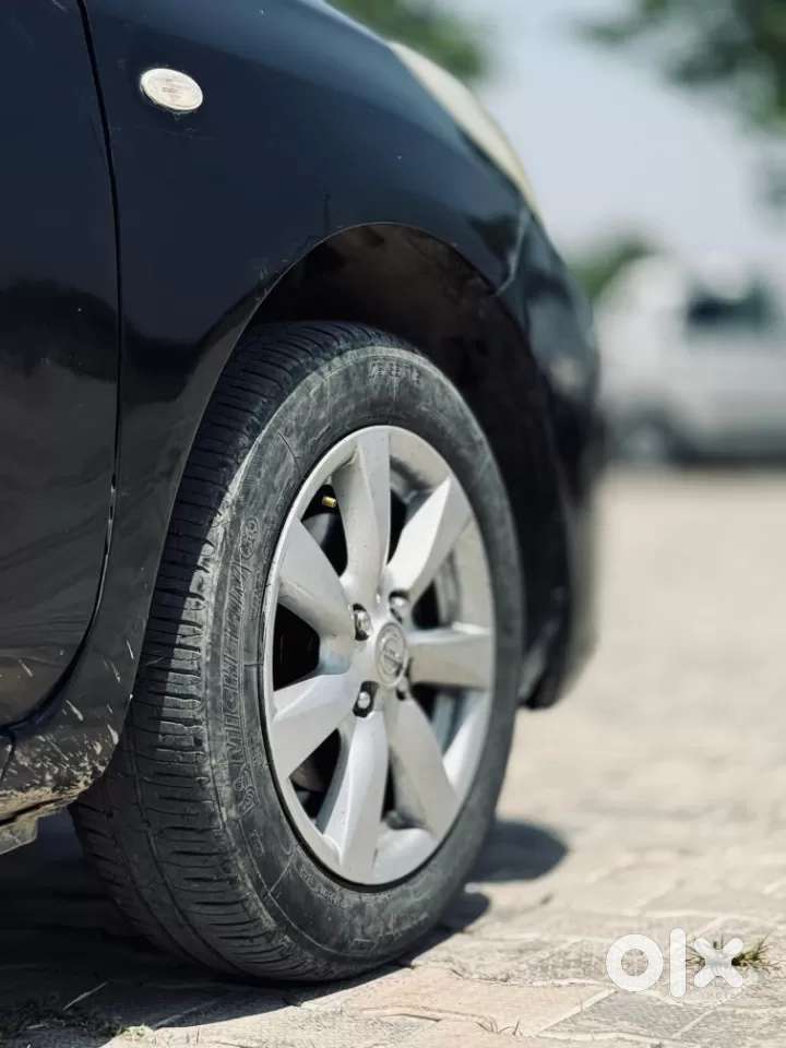 Nissan Sunny Xv, 2012, Petrol