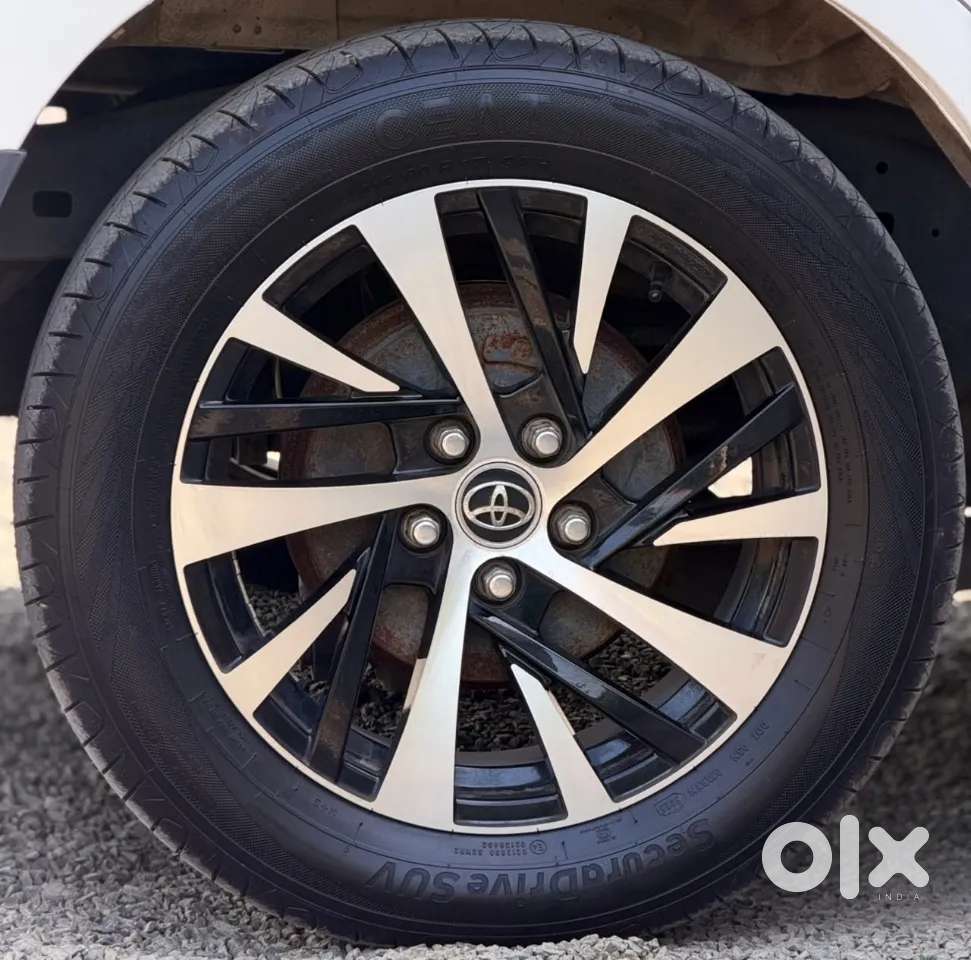 Toyota Innova Crysta 2.8 Zx At 7 Seater, 2019, Diesel