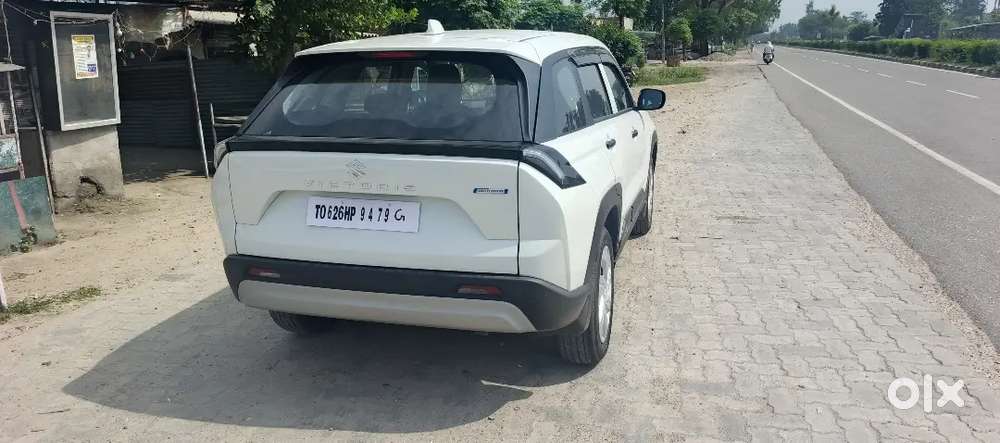 Maruti Suzuki Victoris Petrol 2026