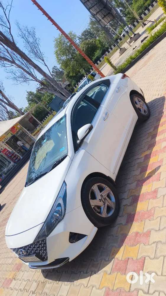 Hyundai Verna 2023 Diesel Well Maintained