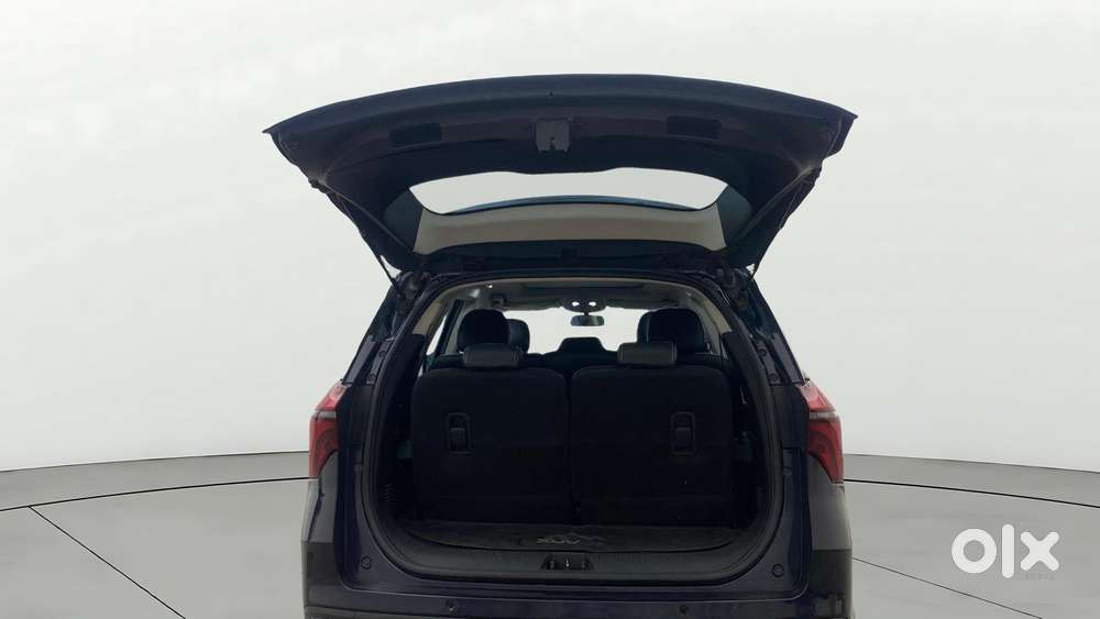 Mahindra Xuv700 2.2 Ax 5 Diesel At 7 Str, 2023, Diesel