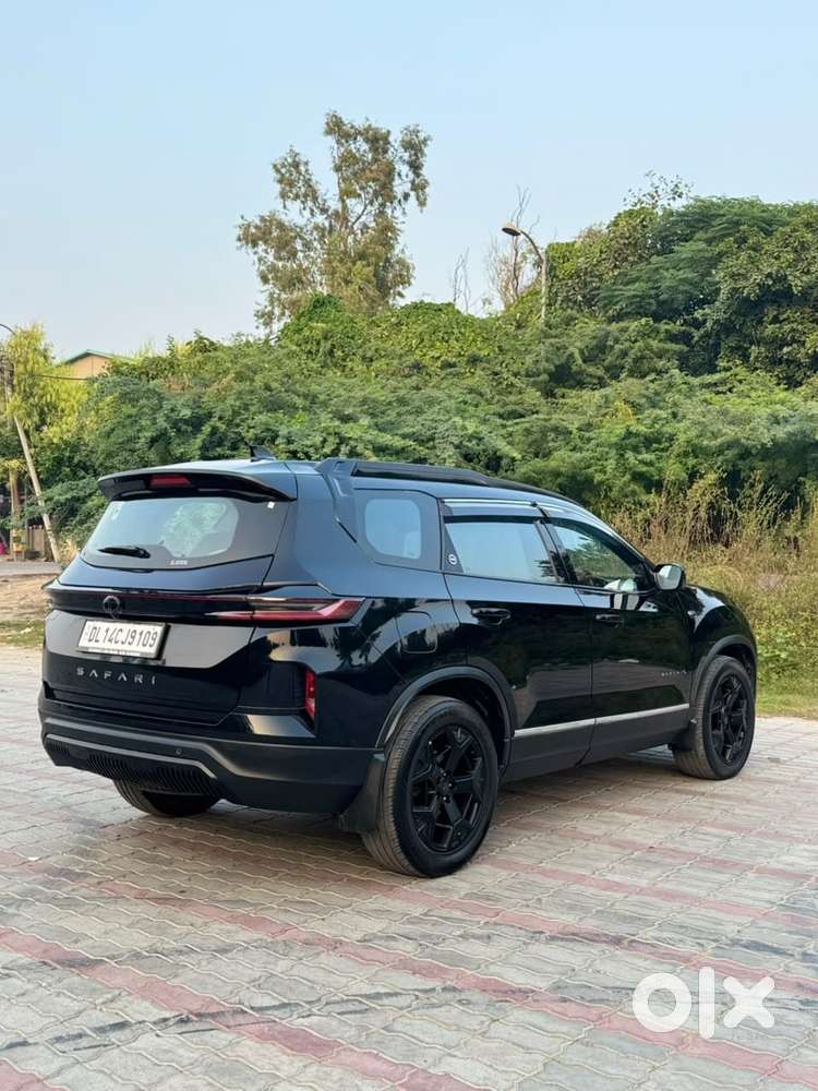 Tata Safari Accomplished X Plus 7 Str Dark Edition, 2024, Diesel
