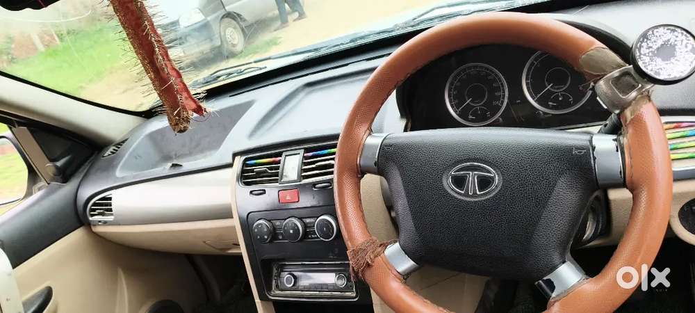 Tata Safari Storme 2013