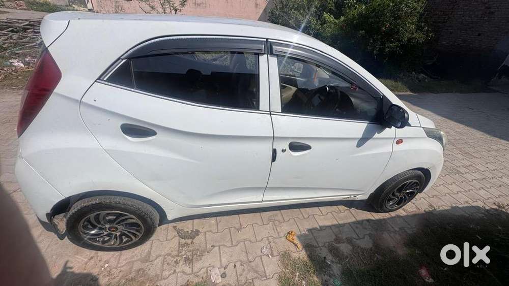 Hyundai Eon 2016 Petrol Well Maintained