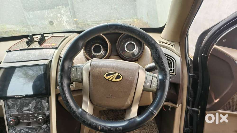 Xuv500 W8 2012