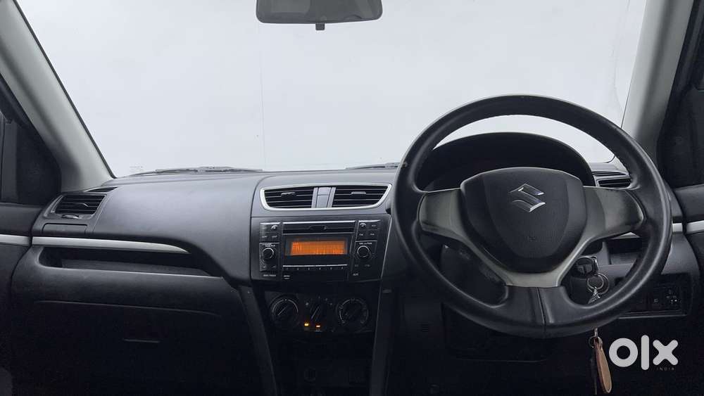 Maruti Suzuki Swift Vvt Vxi, 2016, Petrol