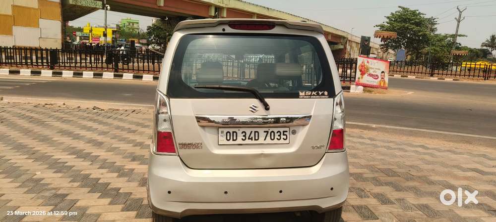 Maruti Suzuki Wagon R Stingray 1.0 Vxi Plus, 2017, Petrol