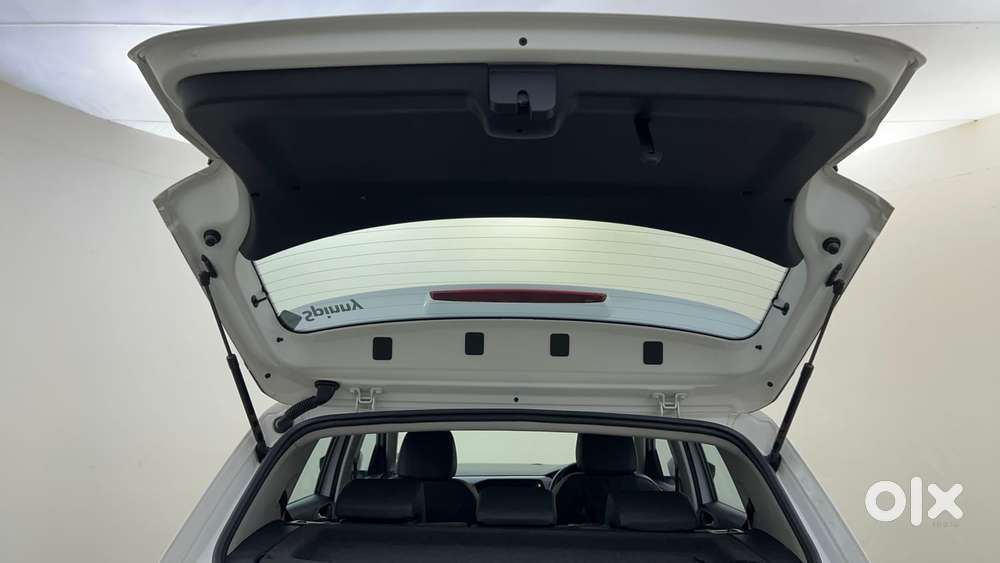 Volkswagen Taigun Topline 1.0 Tsi At (electric Seats), 2022, Petrol