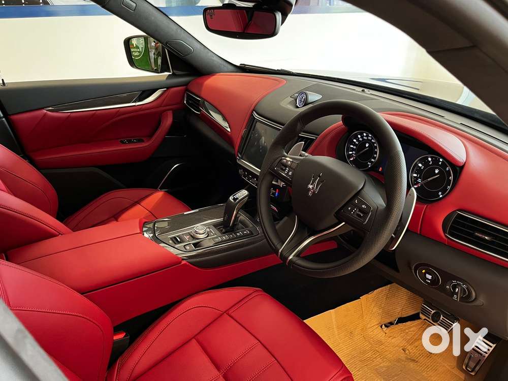 Maserati Levante Petrol, 2023, Petrol