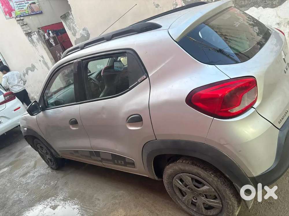 Renault Kwid 1.0 Rxt 2017 Model