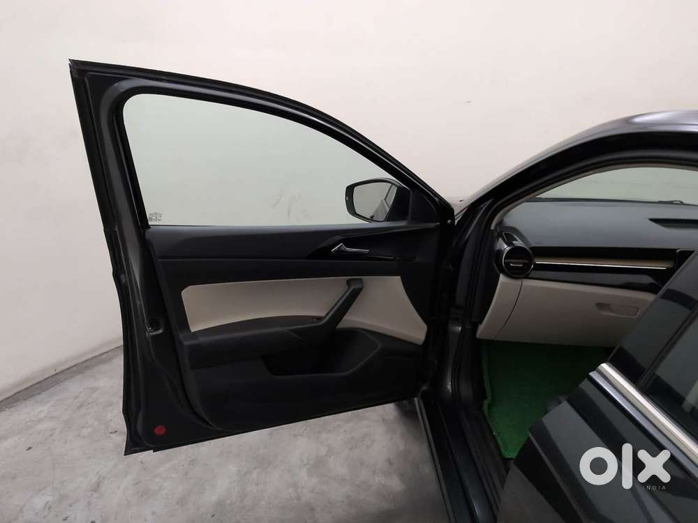 Skoda Slavia Style 1.0l Tsi At, 2023, Petrol