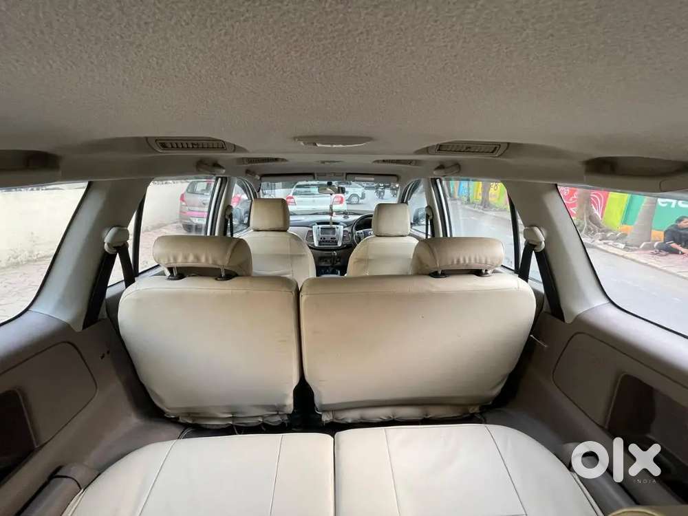 Toyota Innova 2015 Diesel 74000 Km Driven