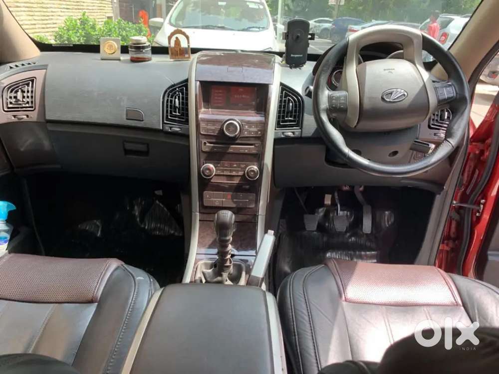 Mahindra Xuv500 2013 Diesel 75000 Km Driven