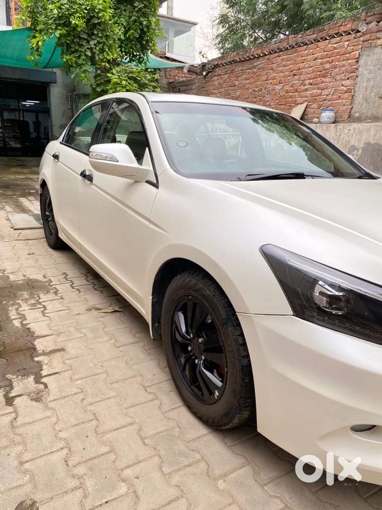 Honda Accord 2011 Petrol Well Maintained