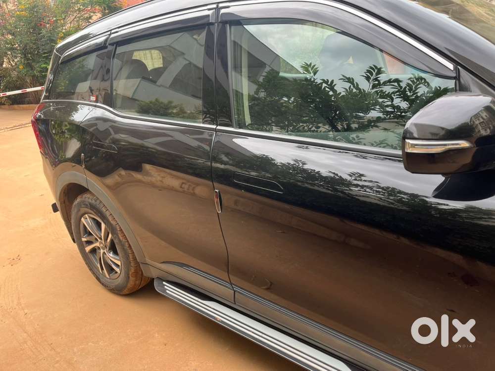 2025 Mahindra Xuv700 Ax5 7seater. Well Maintained. Only 4000kms Driven