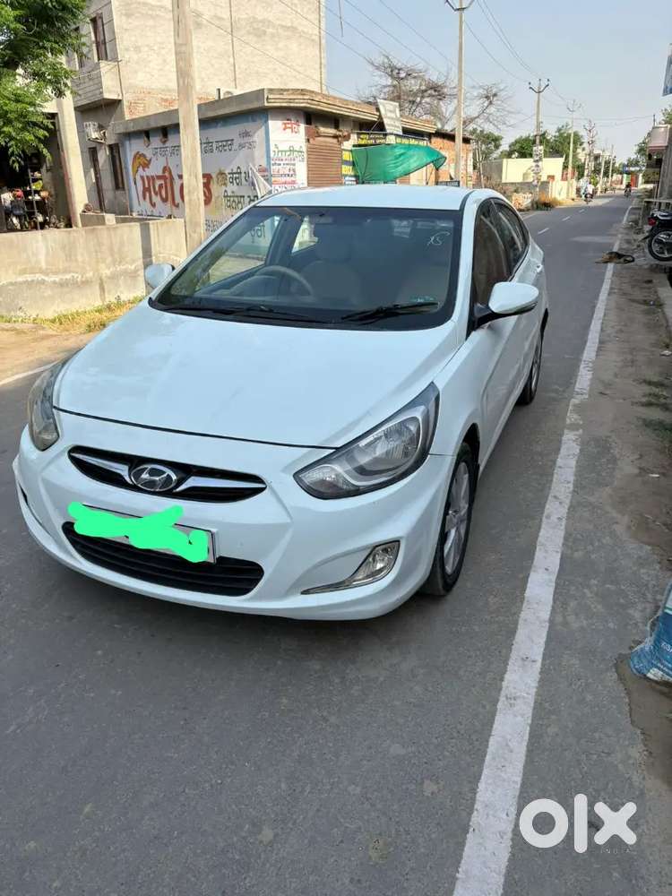 Hyundai Verna 2012