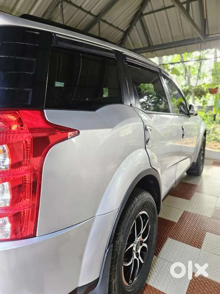 Mahindra Xuv500 2017