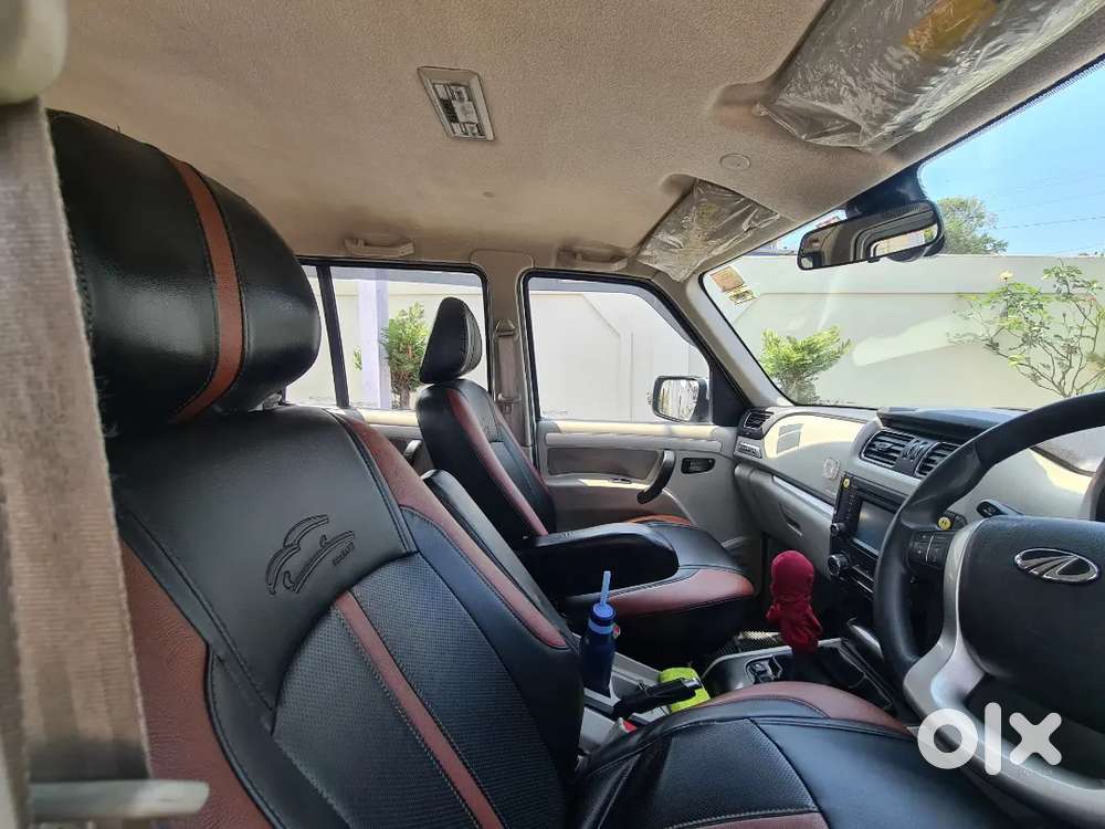 S10 Captain Seat, No Accident No Repaint, Recentlyservicedat Mahindra.