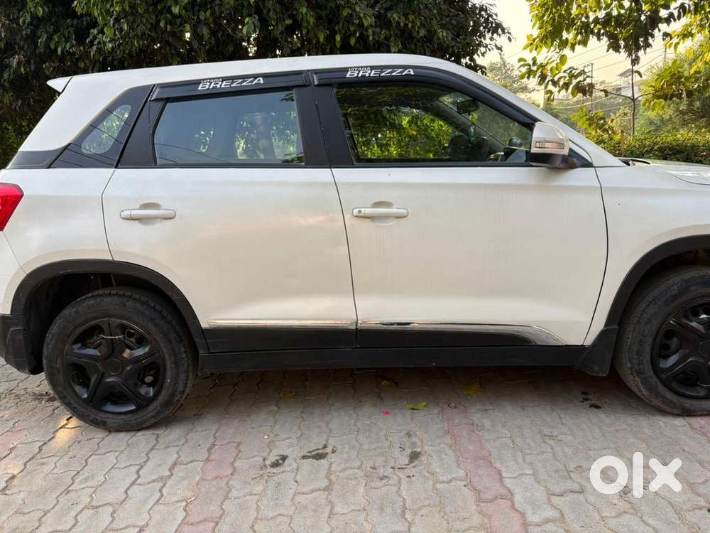 Maruti Suzuki Vitara Brezza Petrol 48000 Km Driven